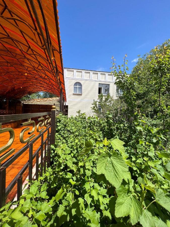 Hostel My House Каракол Екстер'єр фото